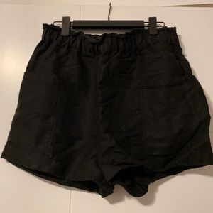 Wilfred Free | Paperbag Shorts | Size M, Black